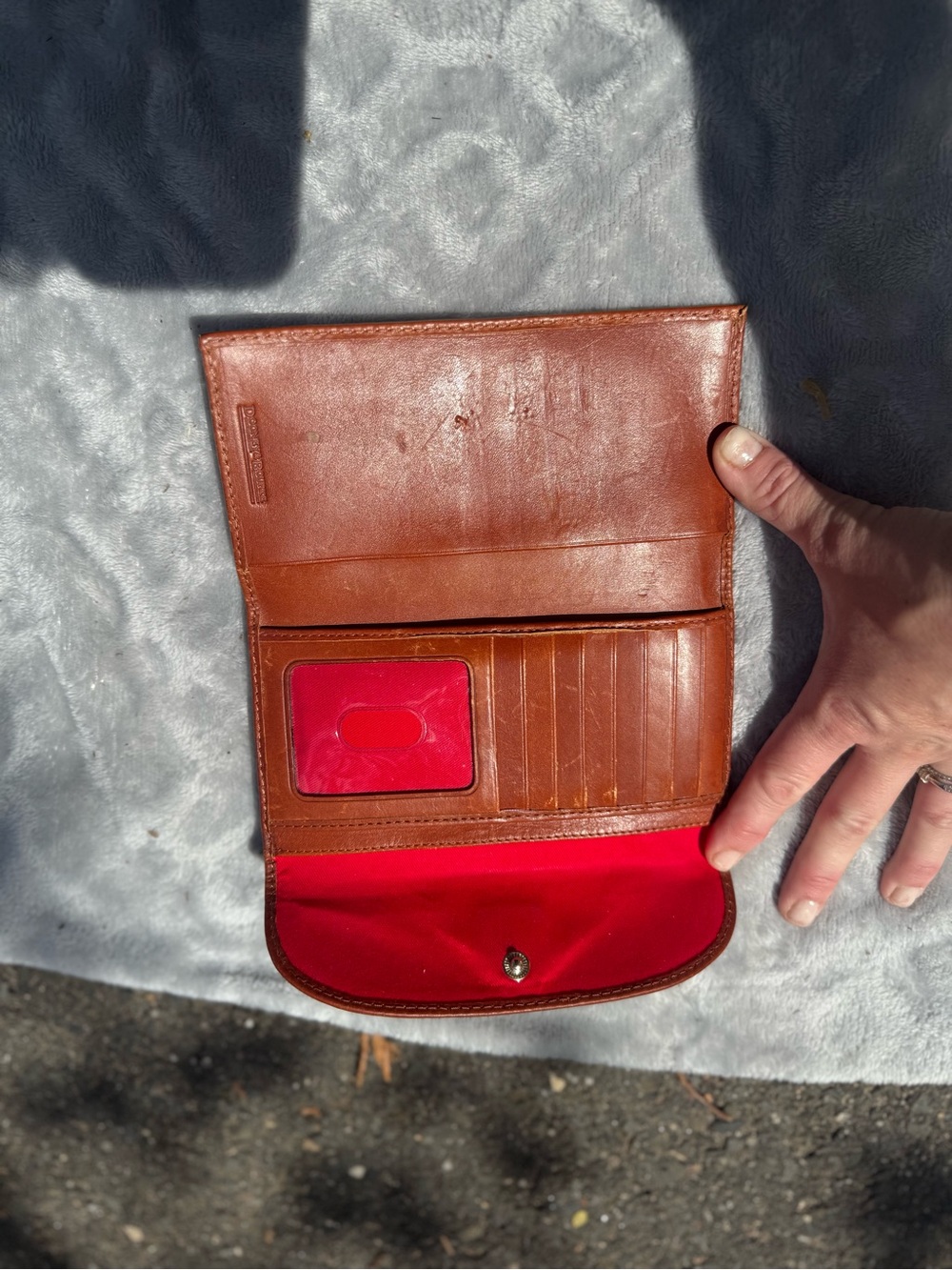 Dooney & Bourke Cream Signature Logo Greta continent Wallet & bags - Picture 5 of 12